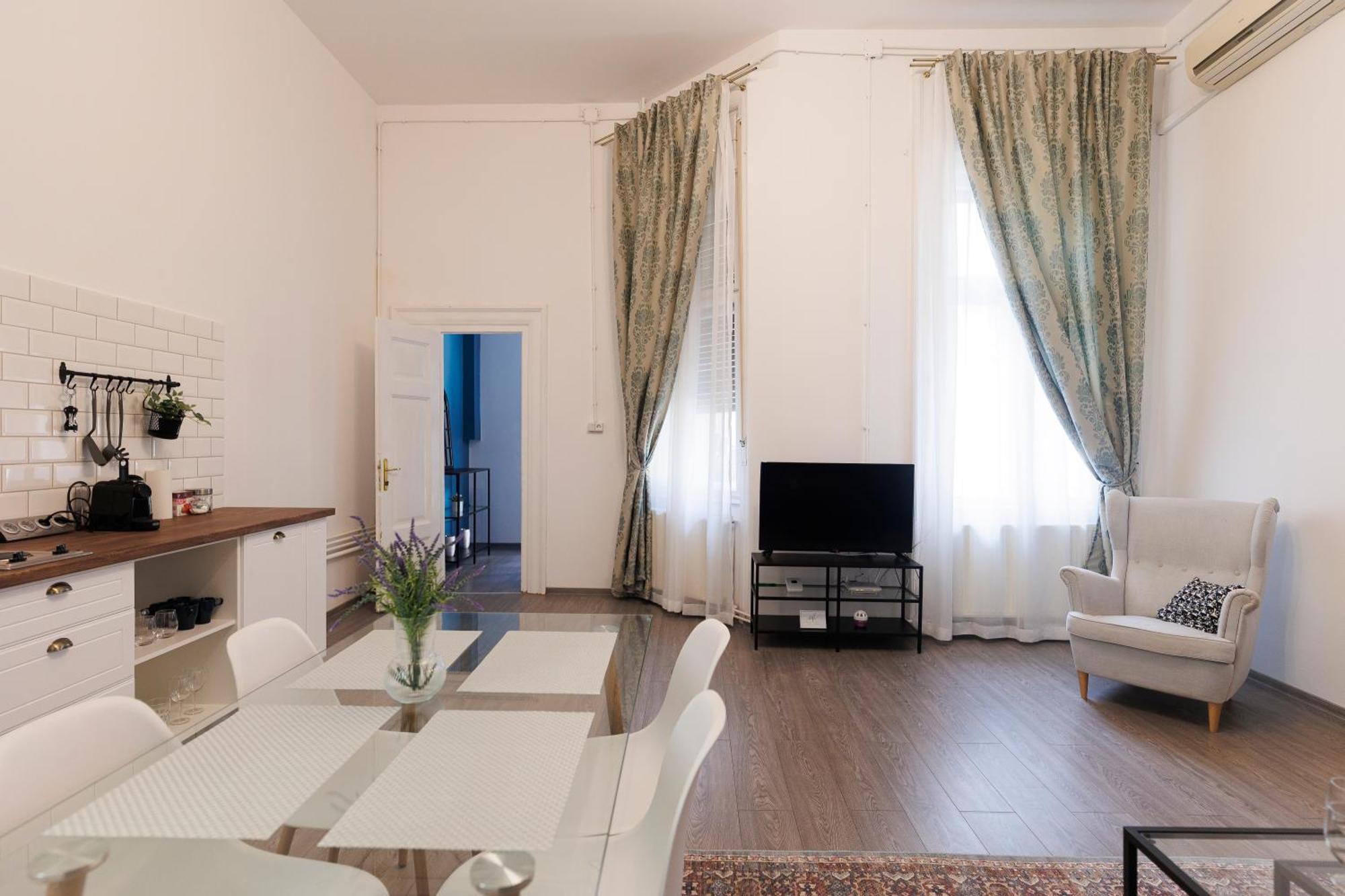 Hidden Gem In The Hearth Of Historical City Center تيميشورا المظهر الخارجي الصورة